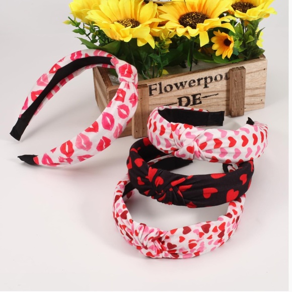 💋 LIPS HEADBAND | KNOTTED TOP | New In Package - Picture 9 of 9